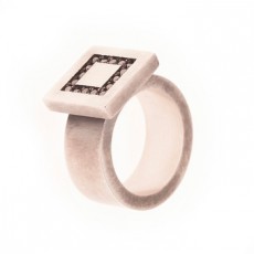 ANILLO BLACK QUADRAT